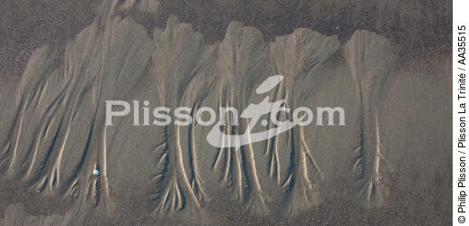 Sand Drawings - © Philip Plisson / Plisson La Trinité / AA35515 - Photo Galleries - Sand