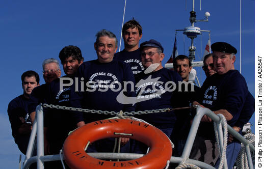 Les sauveteurs en mer de la station de Molène - © Philip Plisson / Plisson La Trinité / AA35547 - Nos reportages photos - Finistère