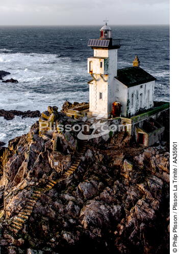 Tevennec lighthouse - © Philip Plisson / Plisson La Trinité / AA35901 - Photo Galleries - Tevennec