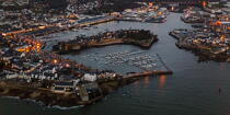 Le port de Concarneau © Philip Plisson / Plisson La Trinité / AA35906 - Nos reportages photos - Ville [29]
