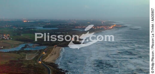 Guidel Plages and Fort Blocked at the bottom - © Philip Plisson / Plisson La Trinité / AA35907 - Photo Galleries - Fort-Bloqué