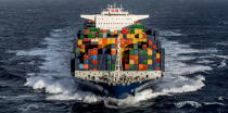 The container ship Marco Polo © Philip Plisson / Plisson La Trinité / AA35932 - Photo Galleries - CMA CGM Marco Polo