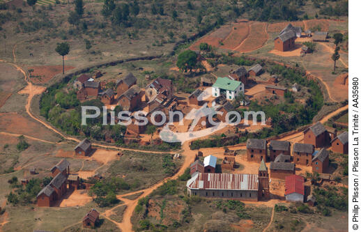 Madagascar - © Philip Plisson / Plisson La Trinité / AA35980 - Photo Galleries - House