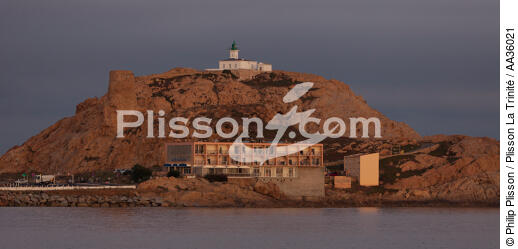 Ile Rousse, Corsica - © Philip Plisson / Plisson La Trinité / AA36021 - Photo Galleries - From Calvi to Pietranera