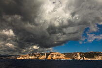 Bonifacio, Corse © Philip Plisson / Plisson La Trinité / AA36295 - Nos reportages photos - Bonifacio