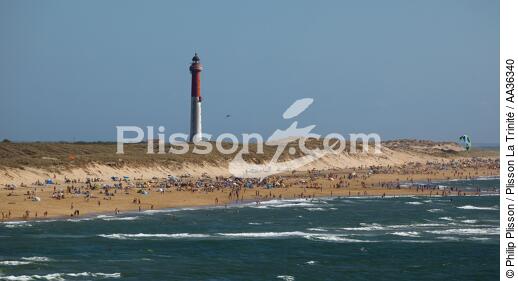 La Coubre beach - © Philip Plisson / Plisson La Trinité / AA36340 - Photo Galleries - Lighthouse [17]