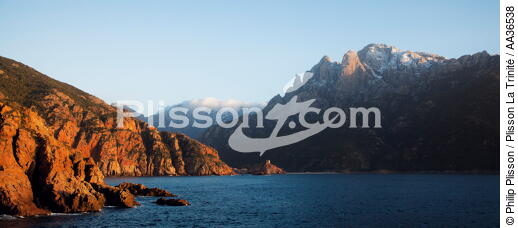 The gulf of porto, Corsica - © Philip Plisson / Plisson La Trinité / AA36538 - Photo Galleries - Wishes 2009
