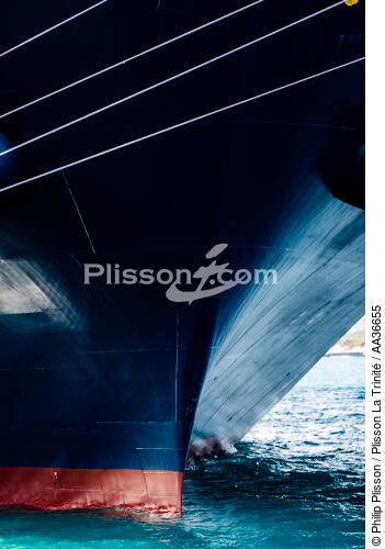CMA CGM Jules Verne - © Philip Plisson / Plisson La Trinité / AA36655 - Nos reportages photos - Vertical