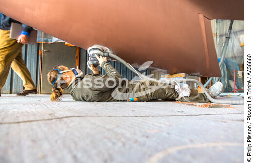 Restore 12 meters JI France in shipyard Vilaine Arzal. - © Philip Plisson / Plisson La Trinité / AA36660 - Photo Galleries - Racing monohull