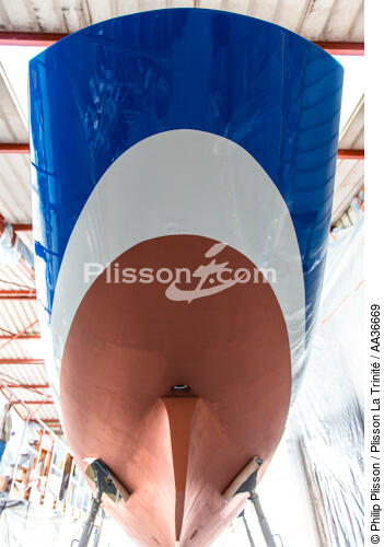 Restauration du 12 mètres JI France au chantier naval de Vilaine à Arzal. - © Philip Plisson / Plisson La Trinité / AA36669 - Nos reportages photos - America's Cup