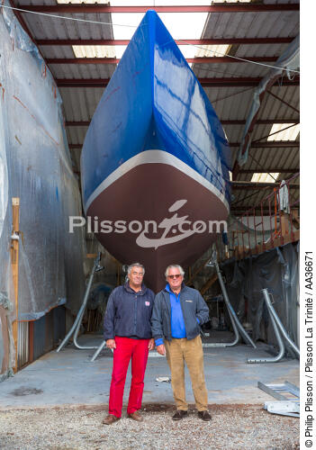 Restore 12 meters JI France in shipyard Vilaine Arzal. - © Philip Plisson / Plisson La Trinité / AA36671 - Photo Galleries - Town [56]