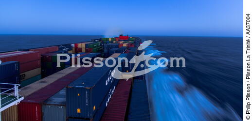 CMA CGM Jules Verne - © Philip Plisson / Plisson La Trinité / AA37004 - Photo Galleries - Maritime transport