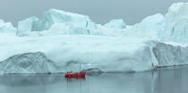 Late summer on the west coast of Greenland [AT] © Philip Plisson / Plisson La Trinité / AA37062 - Photo Galleries - Iceberg