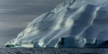 Late summer on the west coast of Greenland [AT] © Philip Plisson / Plisson La Trinité / AA37076 - Photo Galleries - Iceberg
