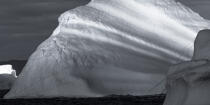Late summer on the west coast of Greenland [AT] © Philip Plisson / Plisson La Trinité / AA37087 - Photo Galleries - Iceberg