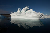 Late summer on the west coast of Greenland [AT] © Philip Plisson / Plisson La Trinité / AA37094 - Photo Galleries - Iceberg