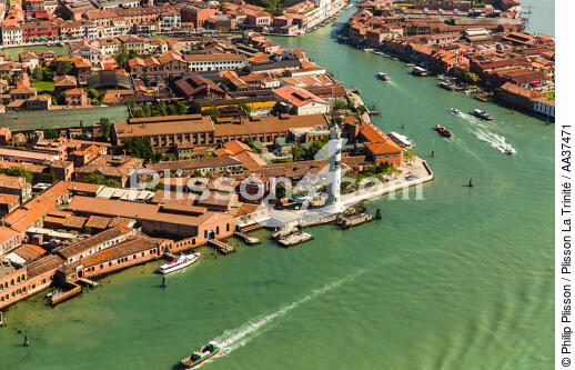 Murano island - © Philip Plisson / Plisson La Trinité / AA37471 - Photo Galleries - Canaval of Venice