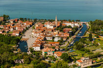 the Island of Lido, which protects the Venice lagoon © Philip Plisson / Plisson La Trinité / AA37500 - Photo Galleries - House