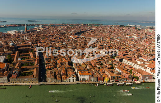 Venise - © Philip Plisson / Plisson La Trinité / AA37590 - Nos reportages photos - Vue aérienne