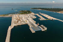 Construction of the Mose project [AT] © Philip Plisson / Plisson La Trinité / AA37613 - Photo Galleries - Canaval of Venice