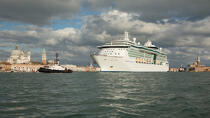 Traffic des paquebots à Venise © Philip Plisson / Plisson La Trinité / AA37708 - Nos reportages photos - Activité maritime