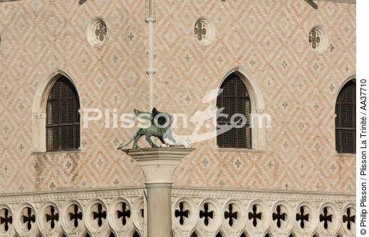 Venise - © Philip Plisson / Plisson La Trinité / AA37710 - Nos reportages photos - Venise sous tous les angles