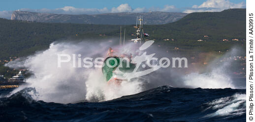 Sauvetage en mer - © Philip Plisson / Plisson La Trinité / AA39915 - Nos reportages photos - Vue non aérienne
