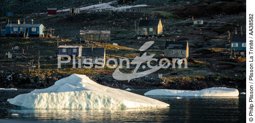 Sur la côte ouest du Groenland - © Philip Plisson / Plisson La Trinité / AA38582 - Nos reportages photos - Arctique