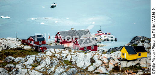 Sur la côte ouest du Groenland - © Philip Plisson / Plisson La Trinité / AA38619 - Nos reportages photos - 16/9 horizontal