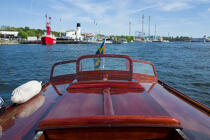© Philip Plisson / Plisson La Trinité / AA38822 Peterson boat - Photo Galleries - Motorboating