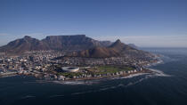 © Philip Plisson / Plisson La Trinité / AA38899 Cape Town - Photo Galleries - Aerial shot