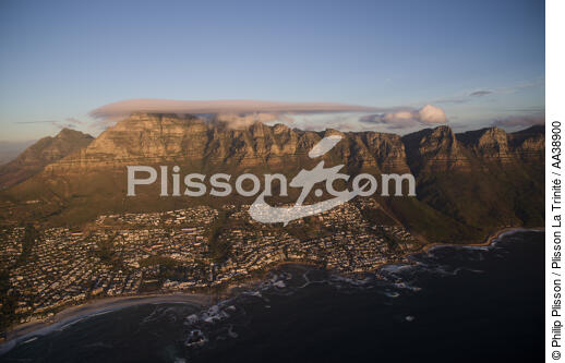 Cape Town - © Philip Plisson / Plisson La Trinité / AA38900 - Photo Galleries - Aerial shot