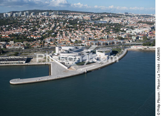 Lisbonne - © Philip Plisson / Plisson La Trinité / AA38965 - Nos reportages photos - Ville [Por]