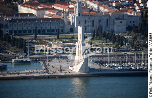 Lisbonne - © Philip Plisson / Plisson La Trinité / AA38986 - Nos reportages photos - Statue