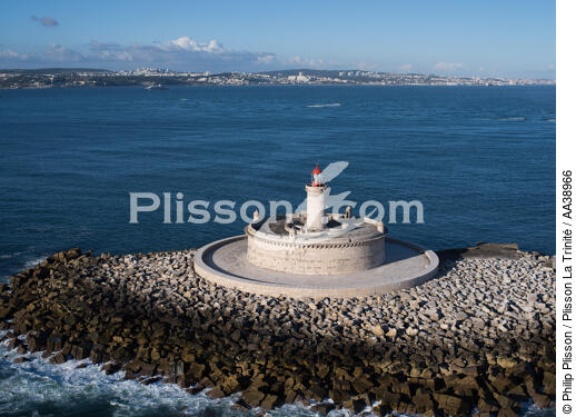 Phare de Bugio - © Philip Plisson / Plisson La Trinité / AA38966 - Nos reportages photos - Signalisation maritime