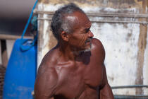 © Philip Plisson / Plisson La Trinité / AA39083 Jangaderos - Nos reportages photos - Pêcheur du monde