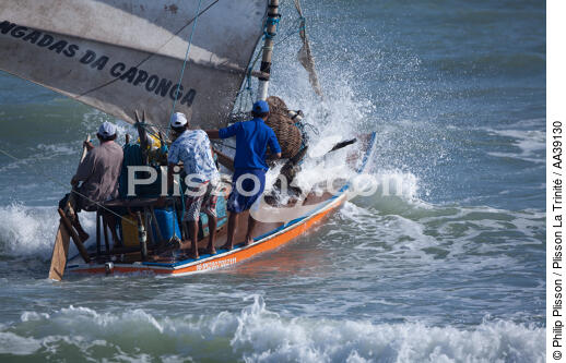 Jangaderos - © Philip Plisson / Plisson La Trinité / AA39130 - Photo Galleries - Fishermen of the world
