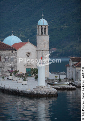 Saint George Island - © Philip Plisson / Plisson La Trinité / AA39200 - Photo Galleries - Montenegro