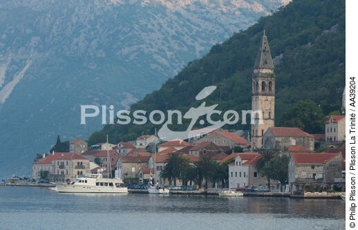 Bouches de Kotor - © Philip Plisson / Plisson La Trinité / AA39204 - Photo Galleries - Montenegro