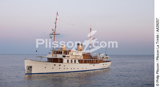 Fair Lady - © Philip Plisson / Plisson La Trinité / AA39257 - Photo Galleries - Boat