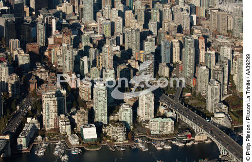 Vancouver - © Philip Plisson / Plisson La Trinité / AA39299 - Photo Galleries - Bridge