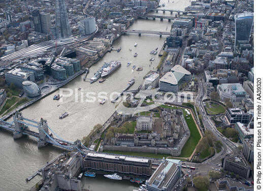 London - © Philip Plisson / Plisson La Trinité / AA39320 - Photo Galleries - Town