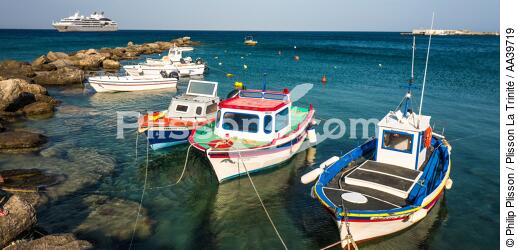 The Cyclades on the Aegean Sea - © Philip Plisson / Plisson La Trinité / AA39719 - Photo Galleries - Foreign country