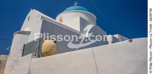 The Cyclades on the Aegean Sea - © Philip Plisson / Plisson La Trinité / AA39746 - Photo Galleries - Religious monument