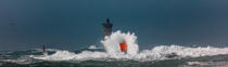 © Philip Plisson / Plisson La Trinité / AA39420 Le phare du Four, tempête Zeus en 2017 - Nos reportages photos - Signalisation maritime