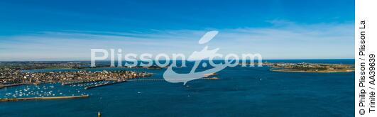 Roscoff in Finistere - © Philip Plisson / Plisson La Trinité / AA39639 - Photo Galleries - Horizontal panoramic