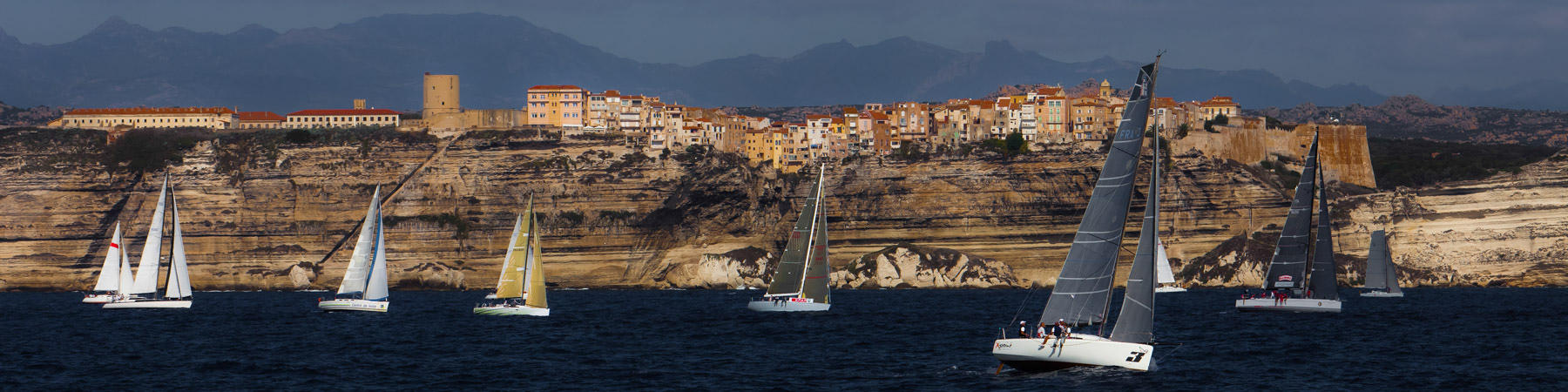 Sailing race around Corsica - Photo Pêcheur d'Images